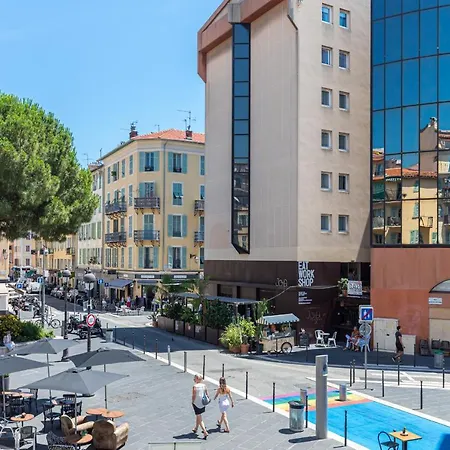 Amazing 3 Bdrs And Garden Place Du Pin Parking ! *
