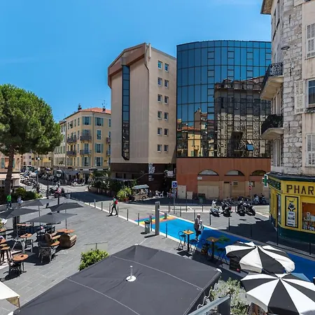 Amazing 3 Bdrs And Garden Place Du Pin Parking ! *