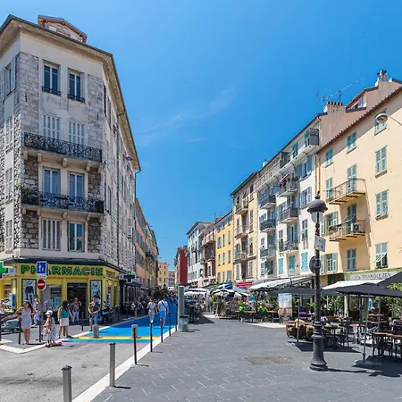 Amazing 3 Bdrs And Garden Place Du Pin Parking !