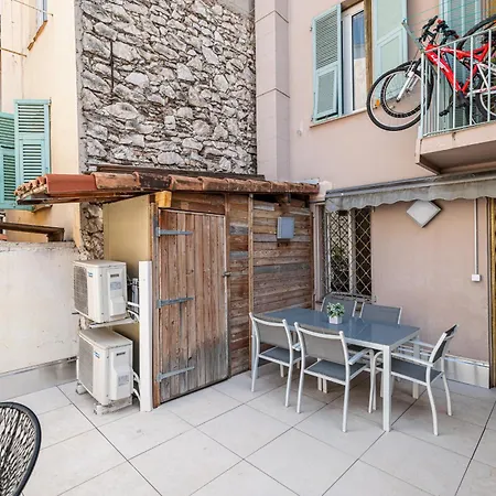 Апартаменты Amazing 3 Bdrs And Garden Place Du Pin Parking !