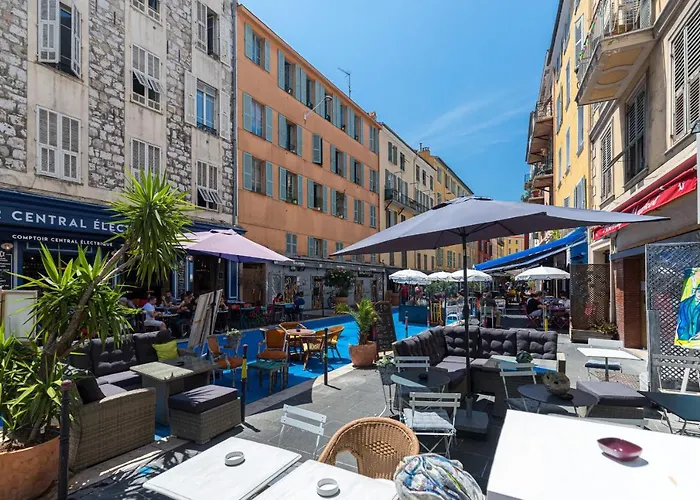 Amazing 3 Bdrs&garden Place Du Pin Parking !