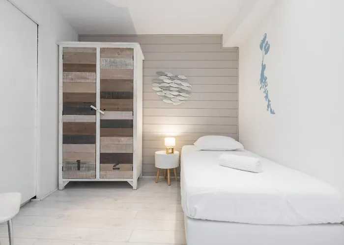 Amazing 3 Bdrs&garden Place Du Pin Parking ! Apartment Nizza