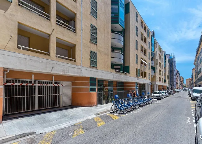 Amazing 3 Bdrs&garden Place Du Pin Parking ! Apartment *