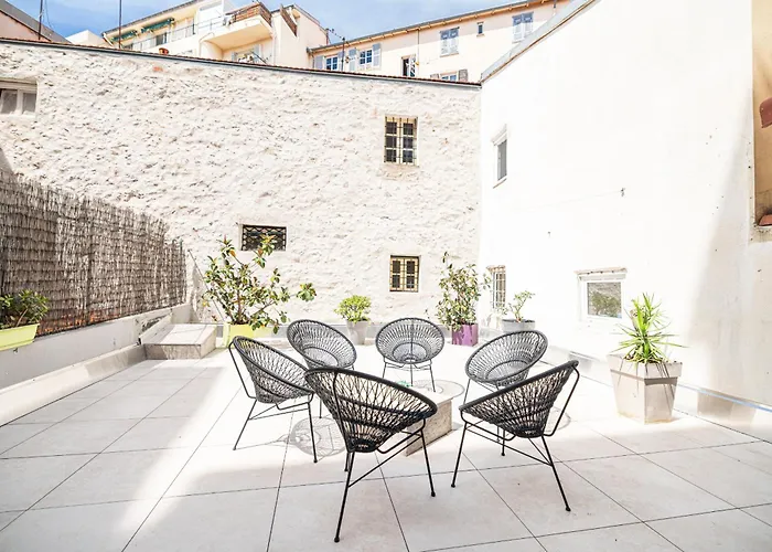 Apartmán Amazing 3 Bdrs And Garden Place Du Pin Parking !