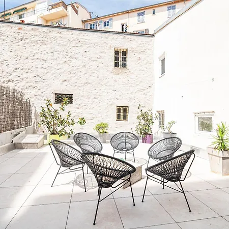 Apartment Amazing 3 Bdrs&garden Place Du Pin Parking !