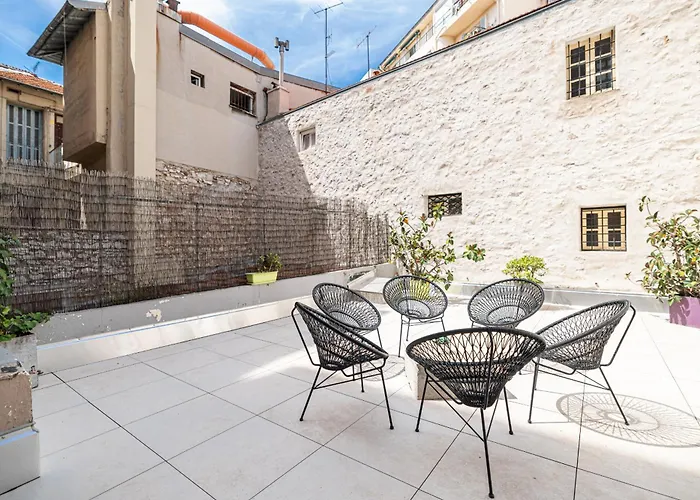 Amazing 3 Bdrs&garden Place Du Pin Parking ! *